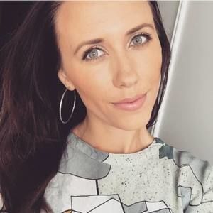 Meet your Posher, Tine